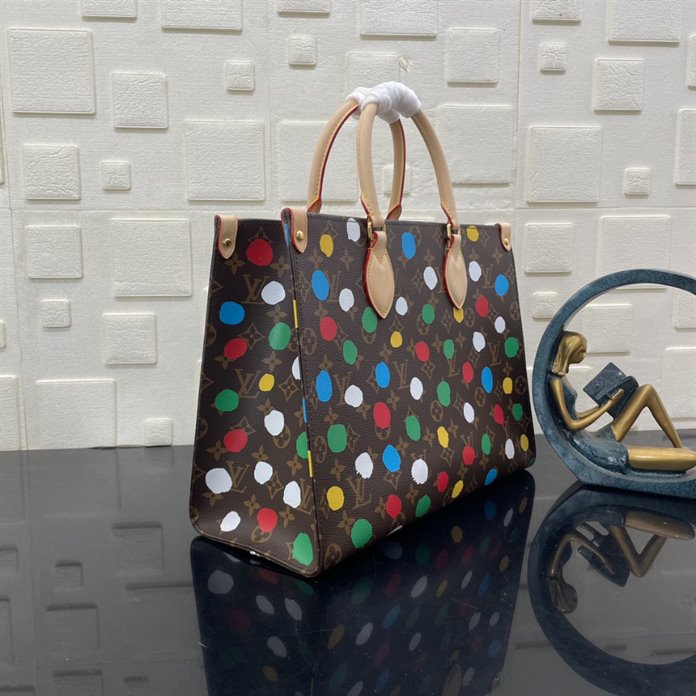 LV x YK OnTheGo MM​​ Tote Bag - LB160