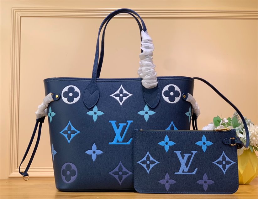 Louis Vuitton Neverfull MM Tote Bag - LB163