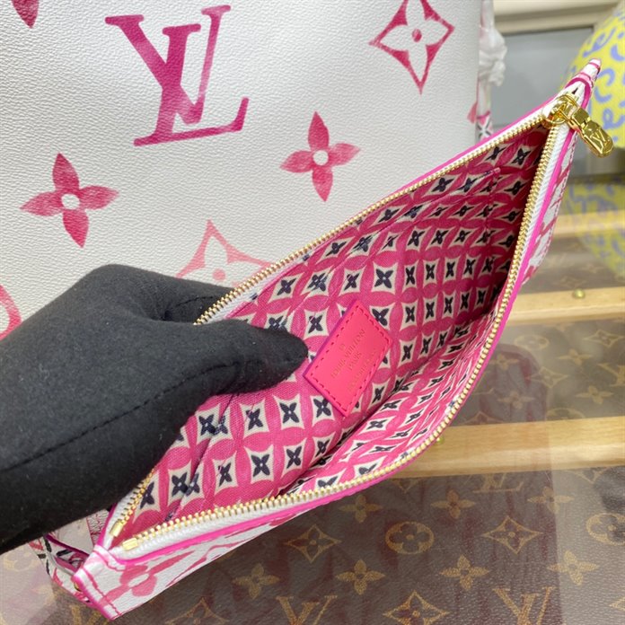 Louis Vuitton Neverfull MM Tote Bag - LB177