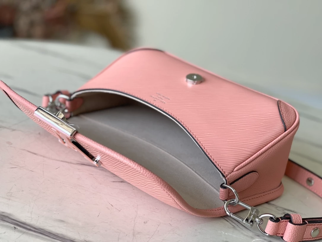 Buci Epi Leather Bag - LB273
