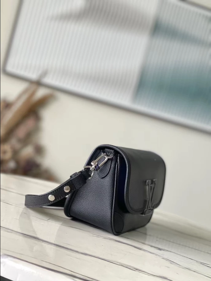 Buci Epi Leather Bag - LB276