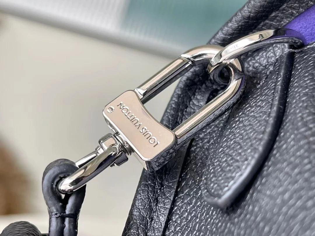 Buci Epi Leather Bag - LB276