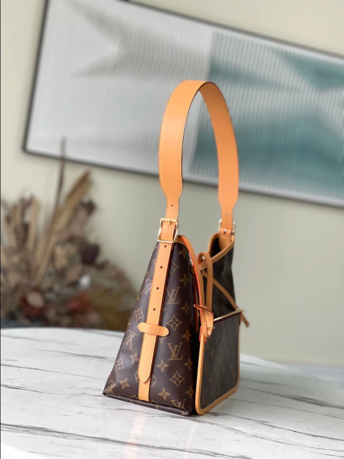 CarryAll PM Monogram Canvas Handbag - LB299