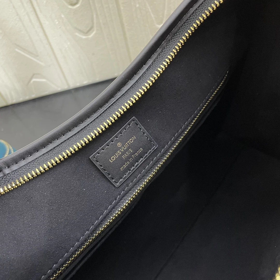 CarryAll PM Monogram Empreinte Handbag - LB300