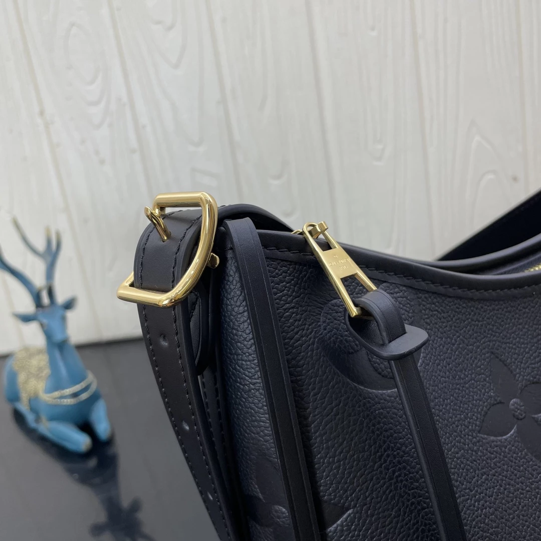 CarryAll PM Monogram Empreinte Handbag - LB300