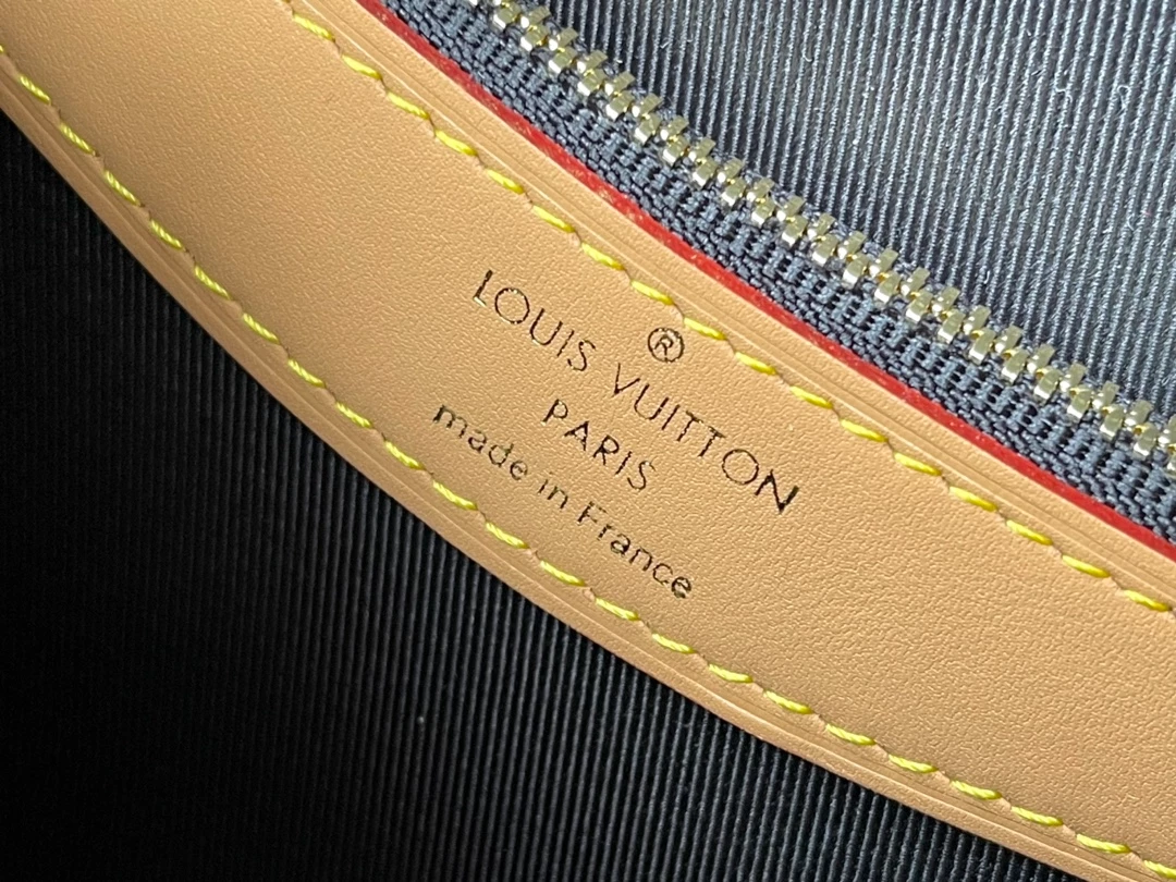 Diane Monogram Canvas Bag - LB305