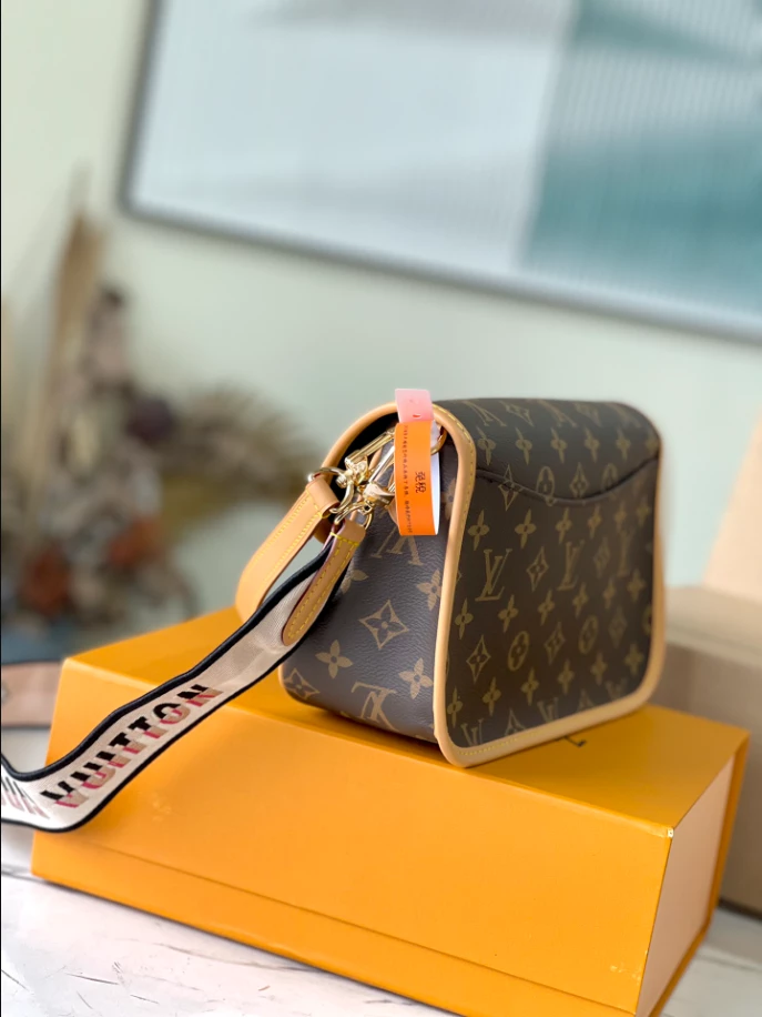 Diane Monogram Canvas Bag - LB305