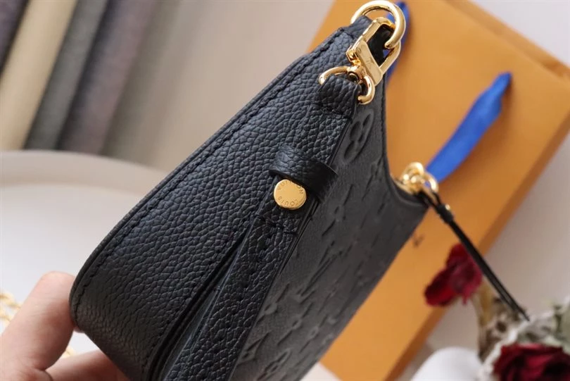 Easy Pouch On Strap Monogram Empreinte Leather - LB220