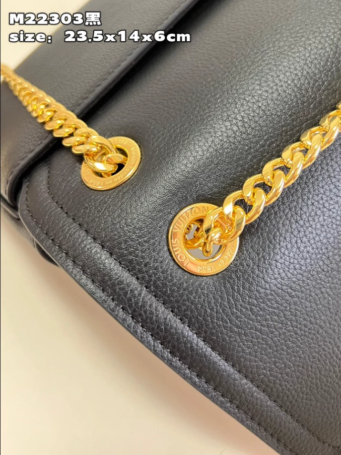 LockMe Chain Bag East West - LB245