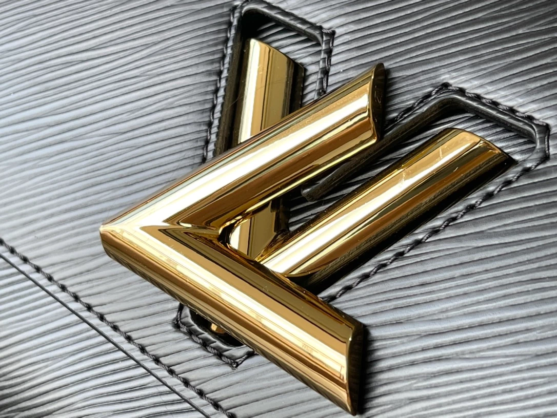 Louis Vuitton Twist MM Epi Leather Bag - LB267