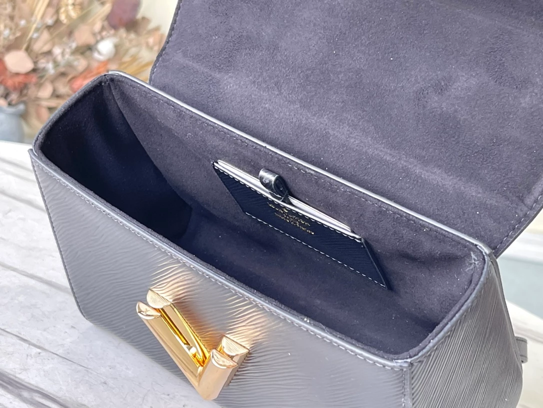 Louis Vuitton Twist MM Epi Leather Bag - LB267