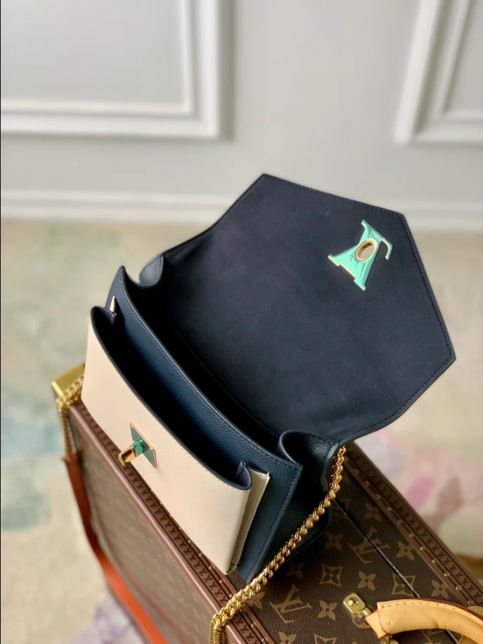 MyLockMe Chain Bag - LB307