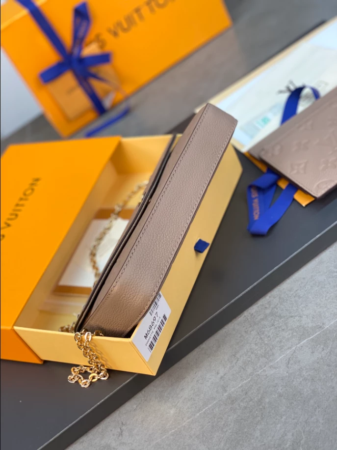 Pochette Félicie Monogram Empreinte Leather - LB249