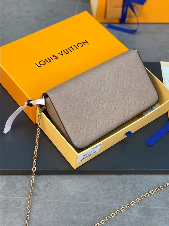 Pochette Félicie Monogram Empreinte Leather - LB249