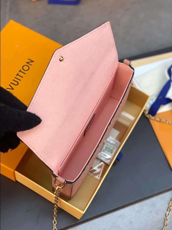 Pochette Félicie Monogram Empreinte Leather - LB250