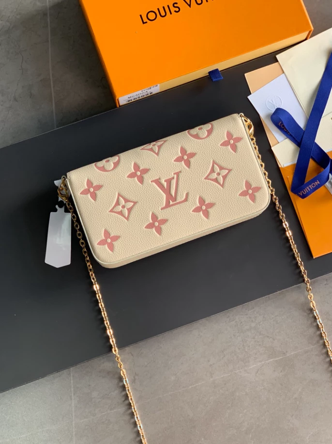 Pochette Félicie Monogram Empreinte Leather - LB256