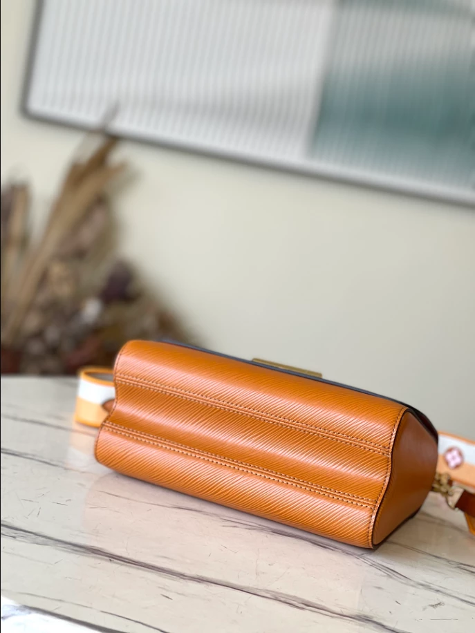 Twist MM handbag - LB291