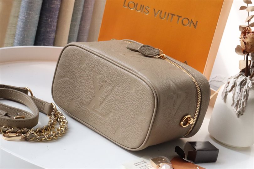Vanity PM Other Monogram Canvas - LB209