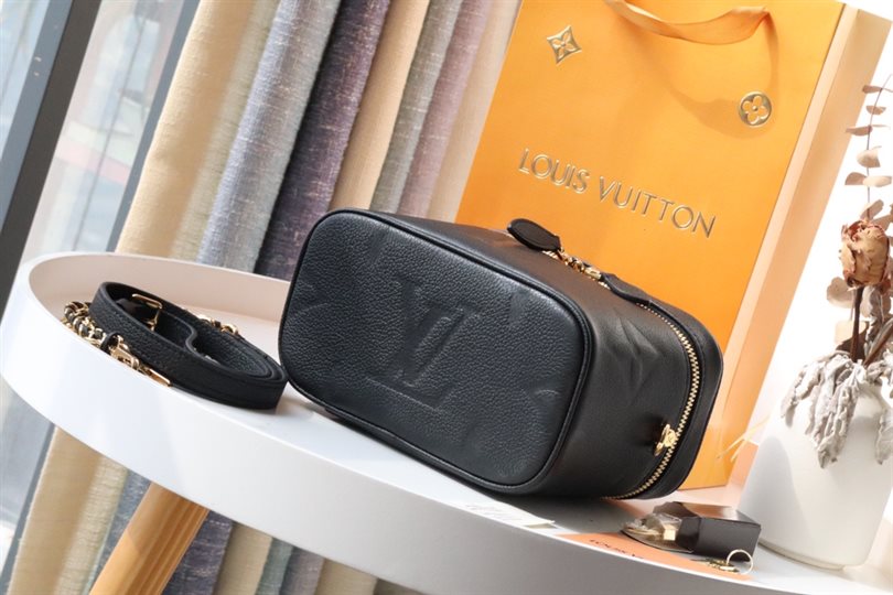 Vanity PM Other Monogram Canvas - LB210