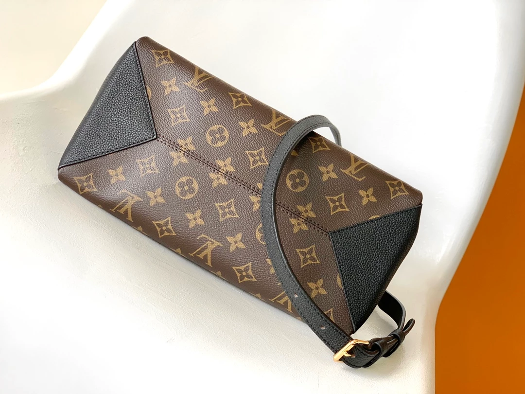 Louis Vuitton Vendôme BB Monogram Bag - LB312