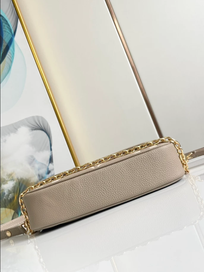 Wallet On Chain Ivy Bicolour Monogram Empreinte Leather - LB242