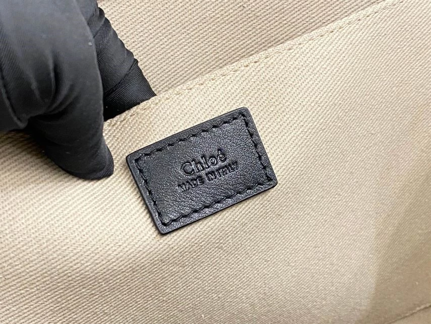 Chloé Large Woody Tote Bag - MB034