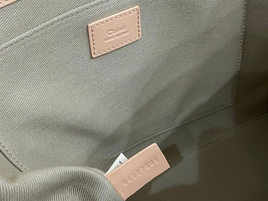 Chloé Medium Woody Tote Bag - MB003