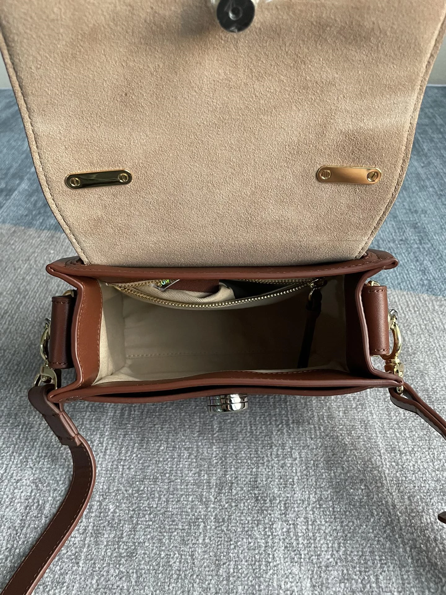 Chloé Mini Tess Day Bag - MB027