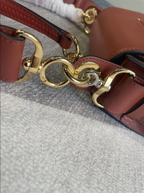 Chloé Small Tess Bag - MB024