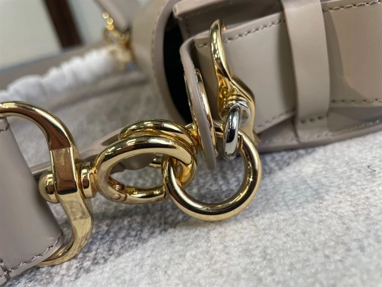 Chloé Small Tess Bag - MB025