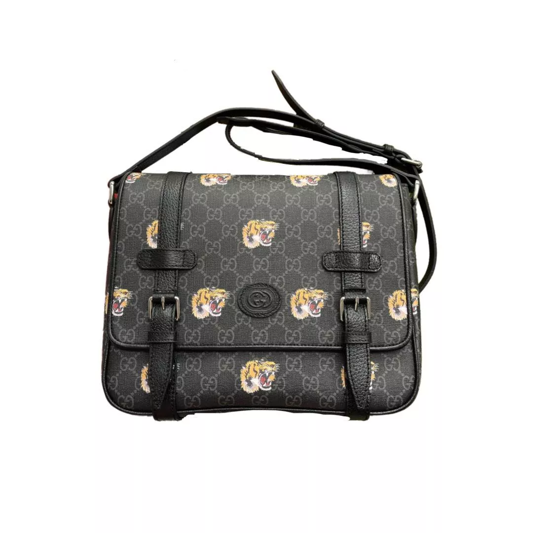 G*u*i tiger print messenger bag