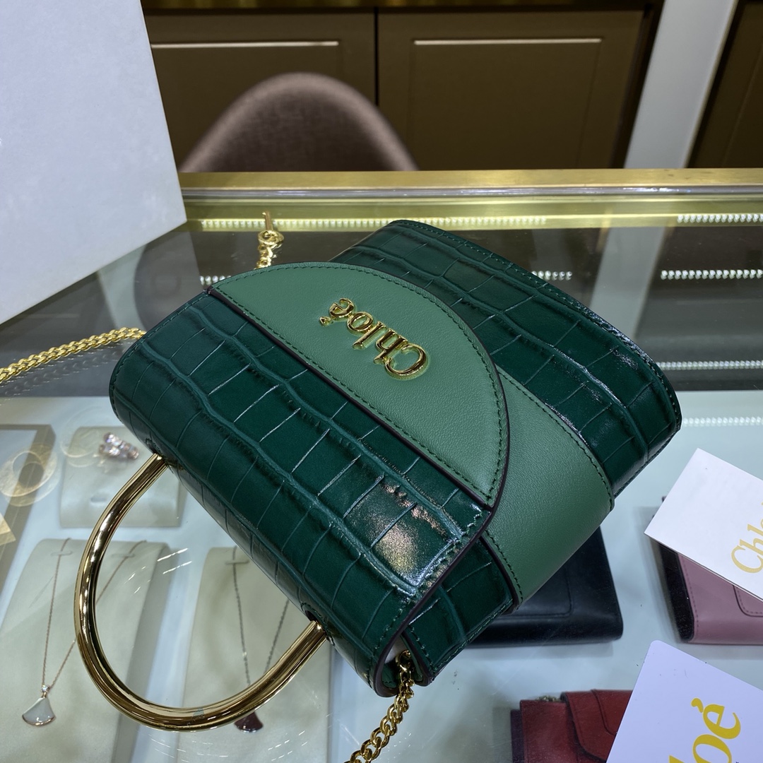 Chloé Small Aby Lock Bag in Green
