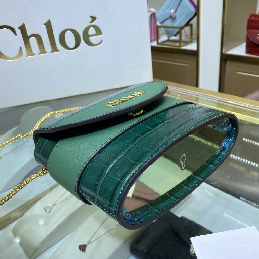 Chloé Small Aby Lock Bag in Green