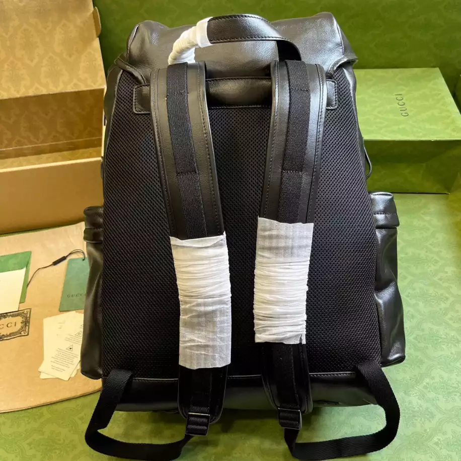 Backpack with Tonal Double G in Black Leather - GB252