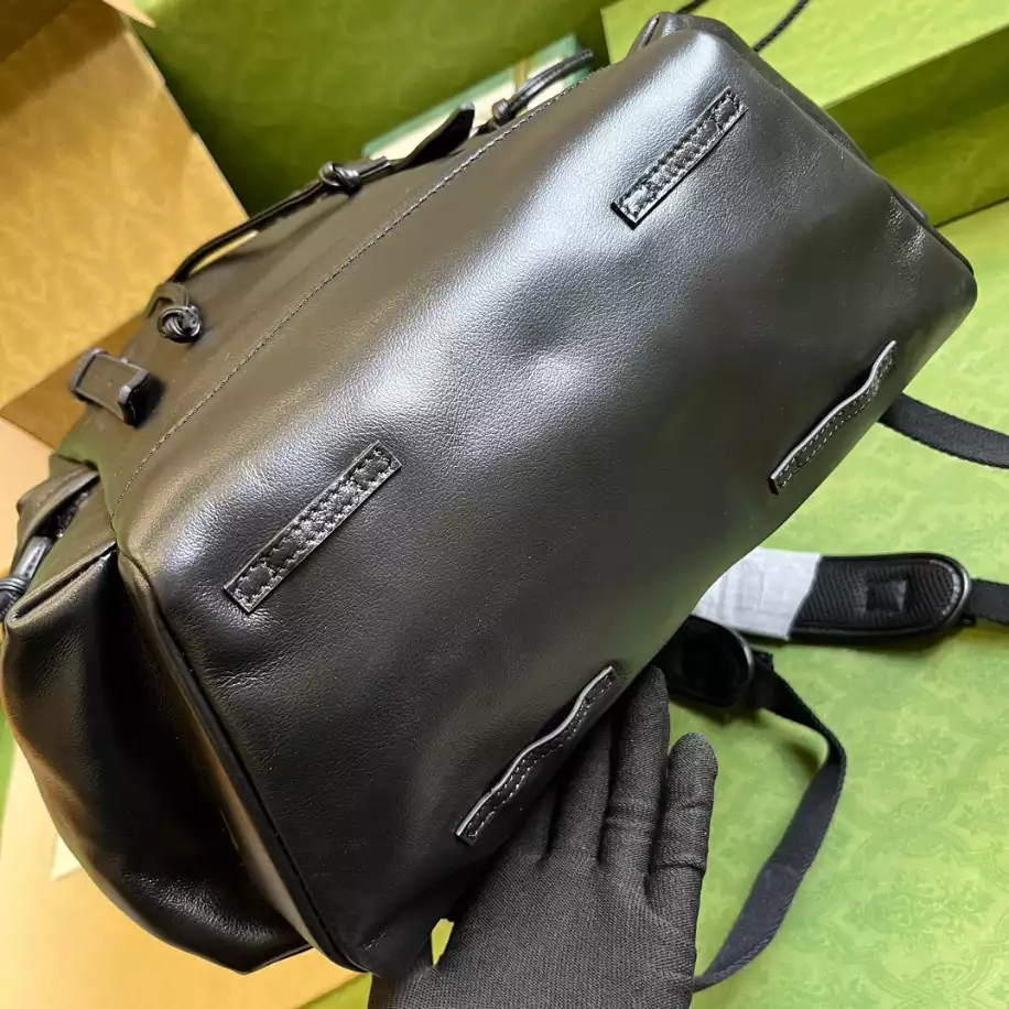 Backpack with Tonal Double G in Black Leather - GB252