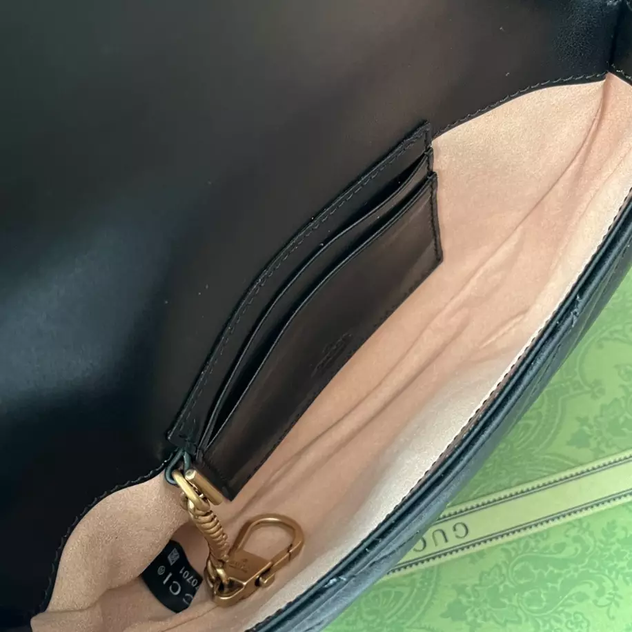 GG Marmont Matelassé Chain Mini Bag - GB232