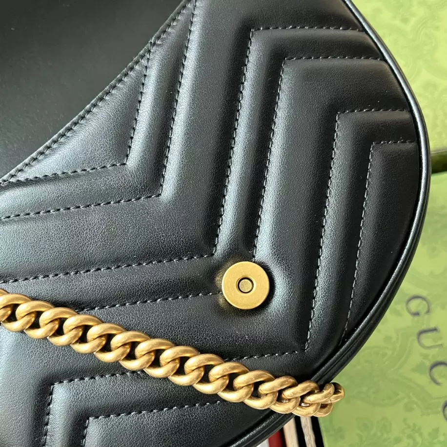 GG Marmont Matelassé Chain Mini Bag - GB232