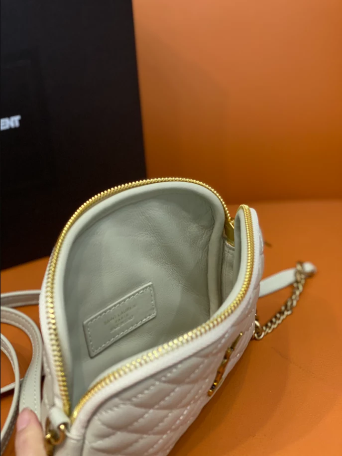 Gaby Zipped Pouch in Quilted Lambskin - YB048