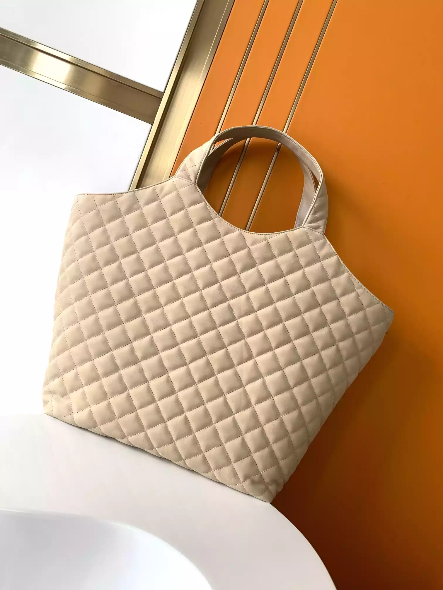Icare Maxi Shopping Bag in Quilted Nubuck Suede - YB050