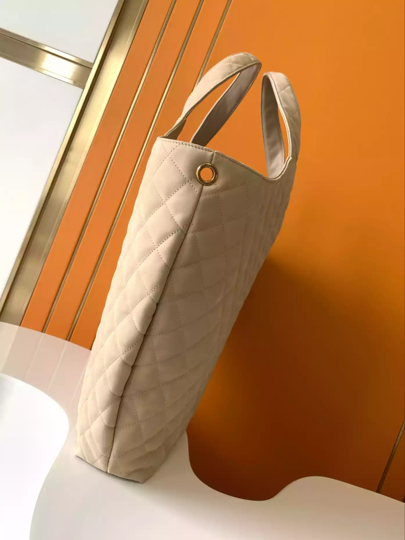 Icare Maxi Shopping Bag in Quilted Nubuck Suede - YB050
