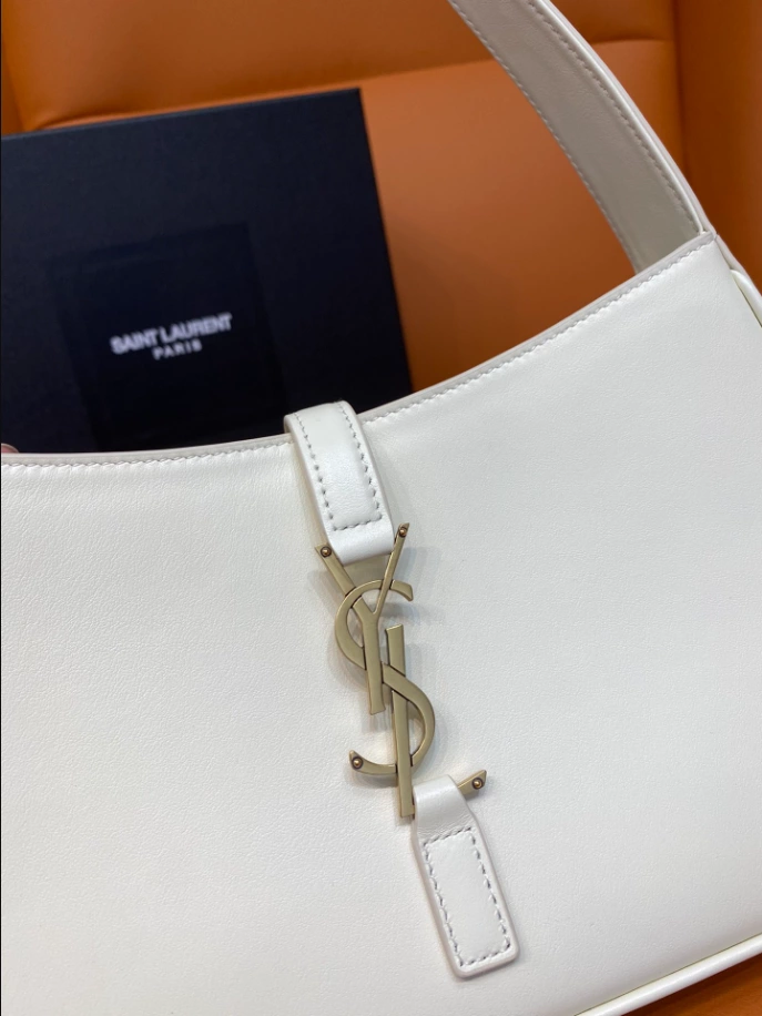 LE 5 à 7 in smooth leather Bag - YB016