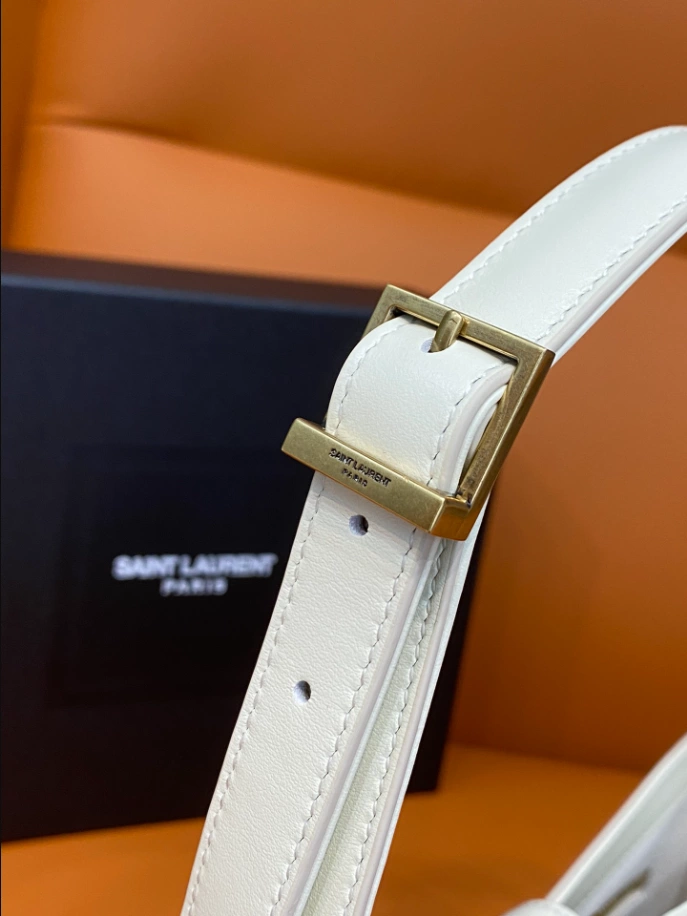 LE 5 à 7 in smooth leather Bag - YB016