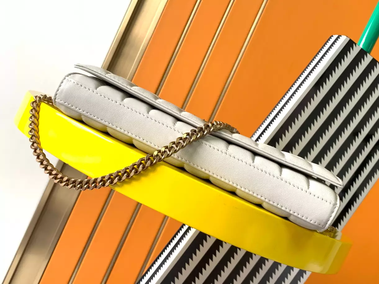 Lambskin Cassandre Chain Wallet - YB012