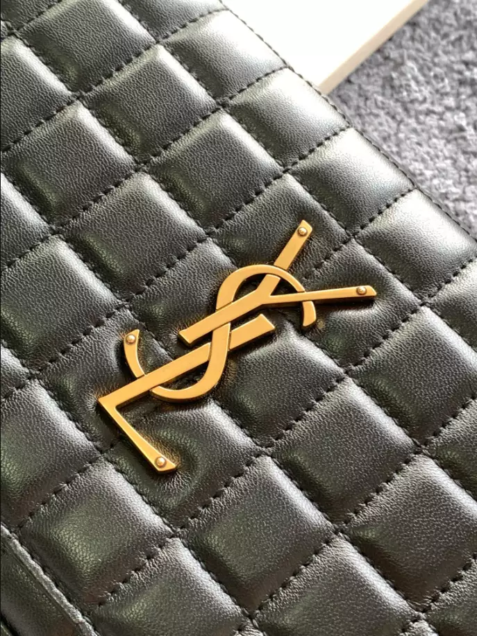 Lambskin Cassandre Chain Wallet - YB013