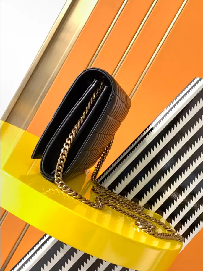 Lambskin Cassandre Chain Wallet - YB013