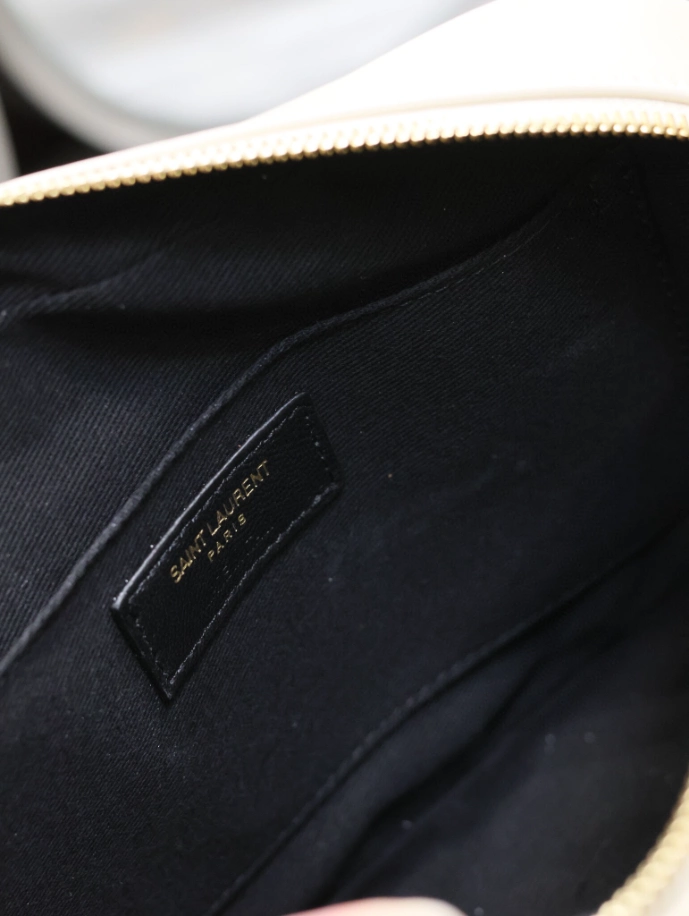 Lou in Quilted Leather Camera Bag - YB002