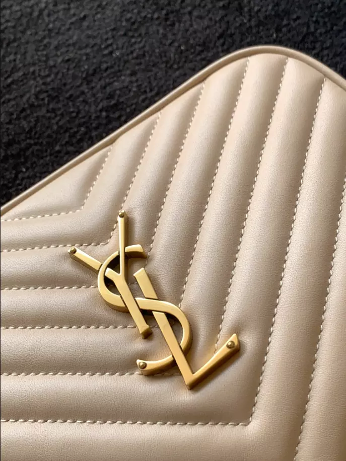 Lou in Quilted Leather Camera Bag - YB003