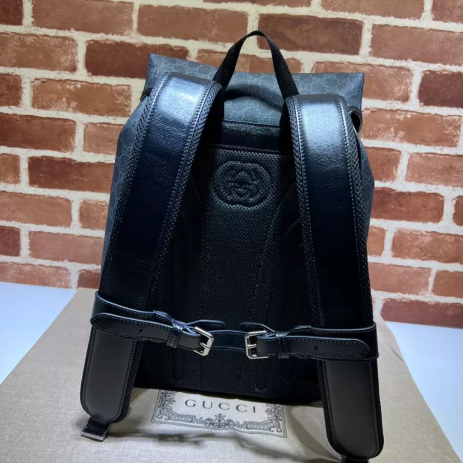 Medium Backpack with Interlocking G in Black GG Supreme - GB247