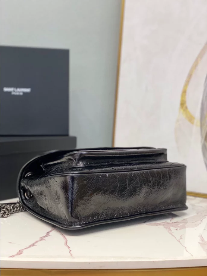 Saint Laurent Niki Medium In Vintage Leather - YB034