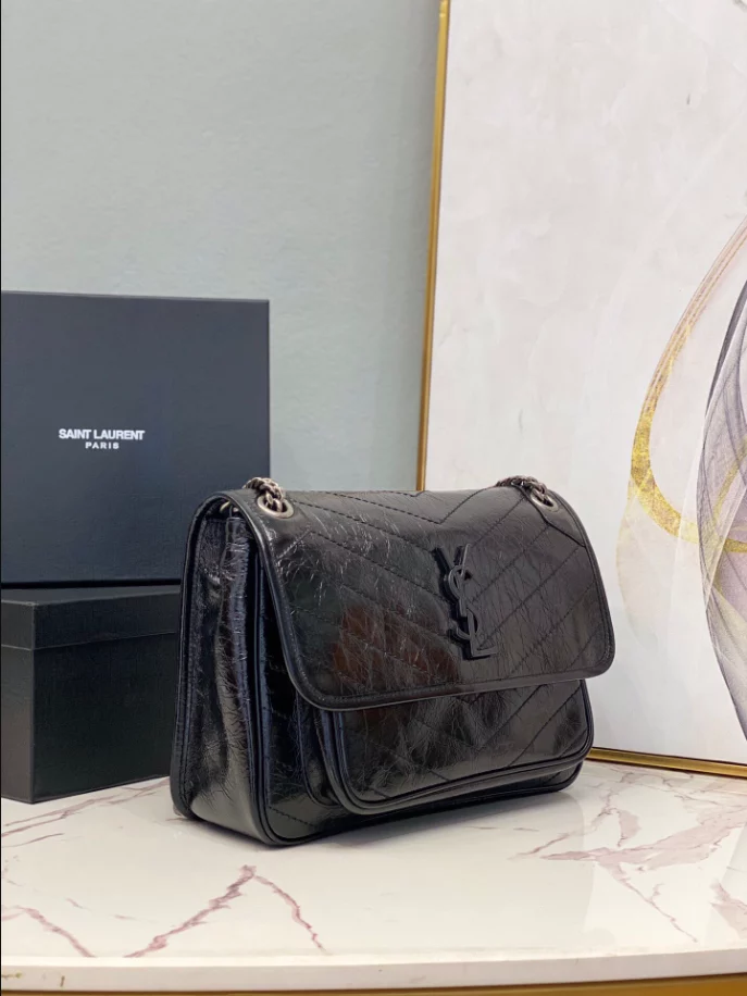 Saint Laurent Niki Medium In Vintage Leather - YB034